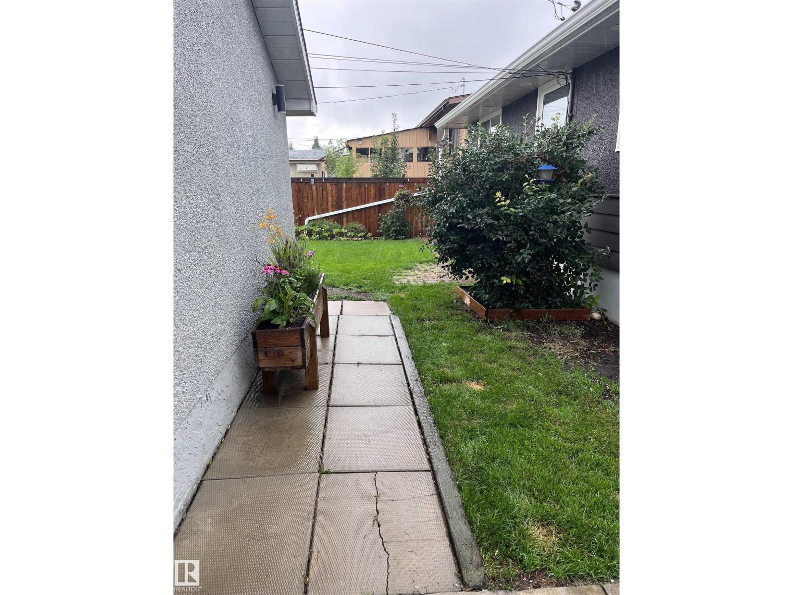 9310 165 St Nw, Edmonton, Alberta  T5R 2S4 - Photo 71 - E4482694