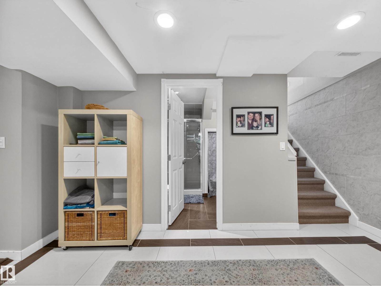 9310 165 St Nw, Edmonton, Alberta  T5R 2S4 - Photo 56 - E4482694