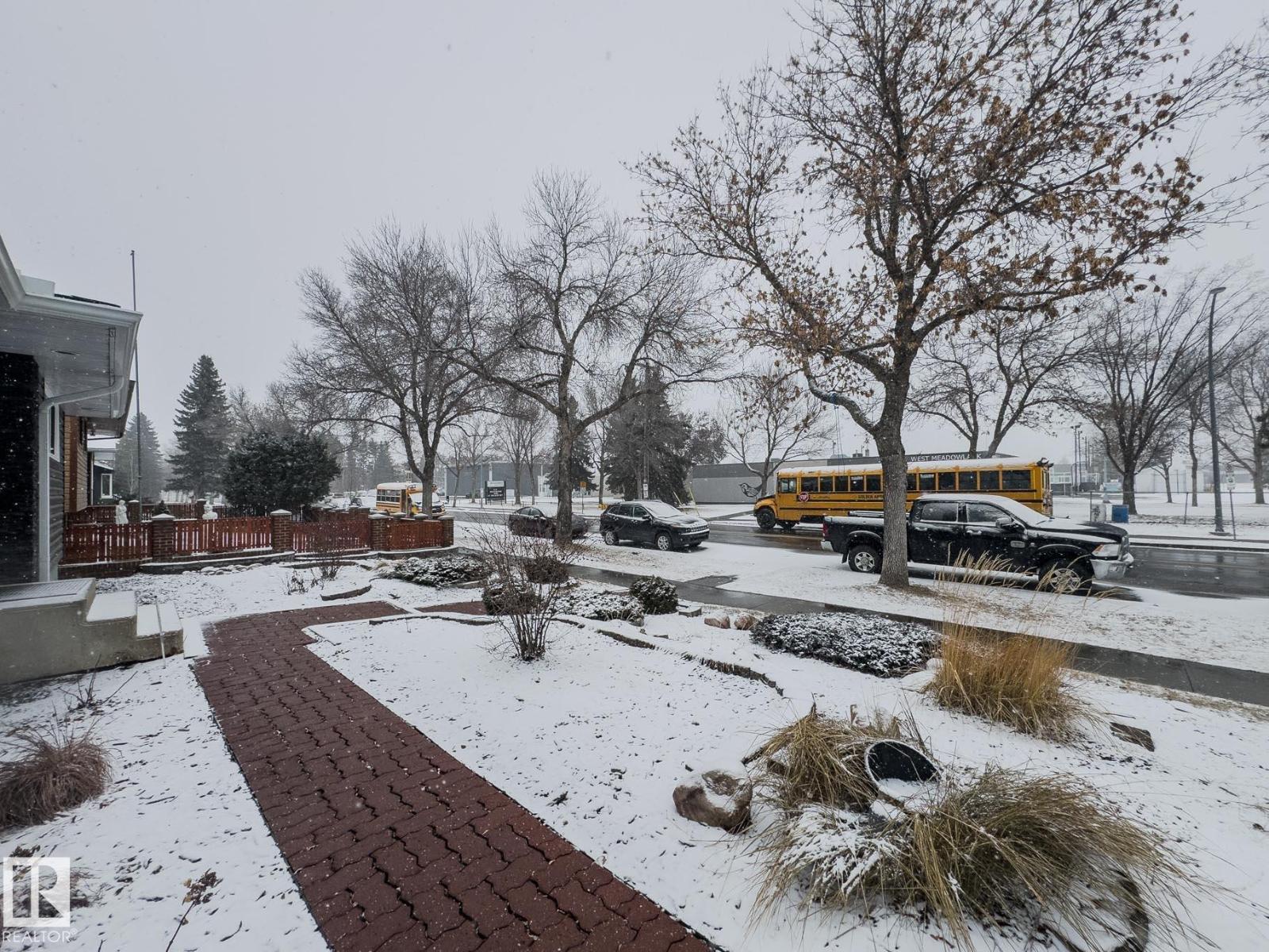 9310 165 St Nw, Edmonton, Alberta  T5R 2S4 - Photo 61 - E4482694