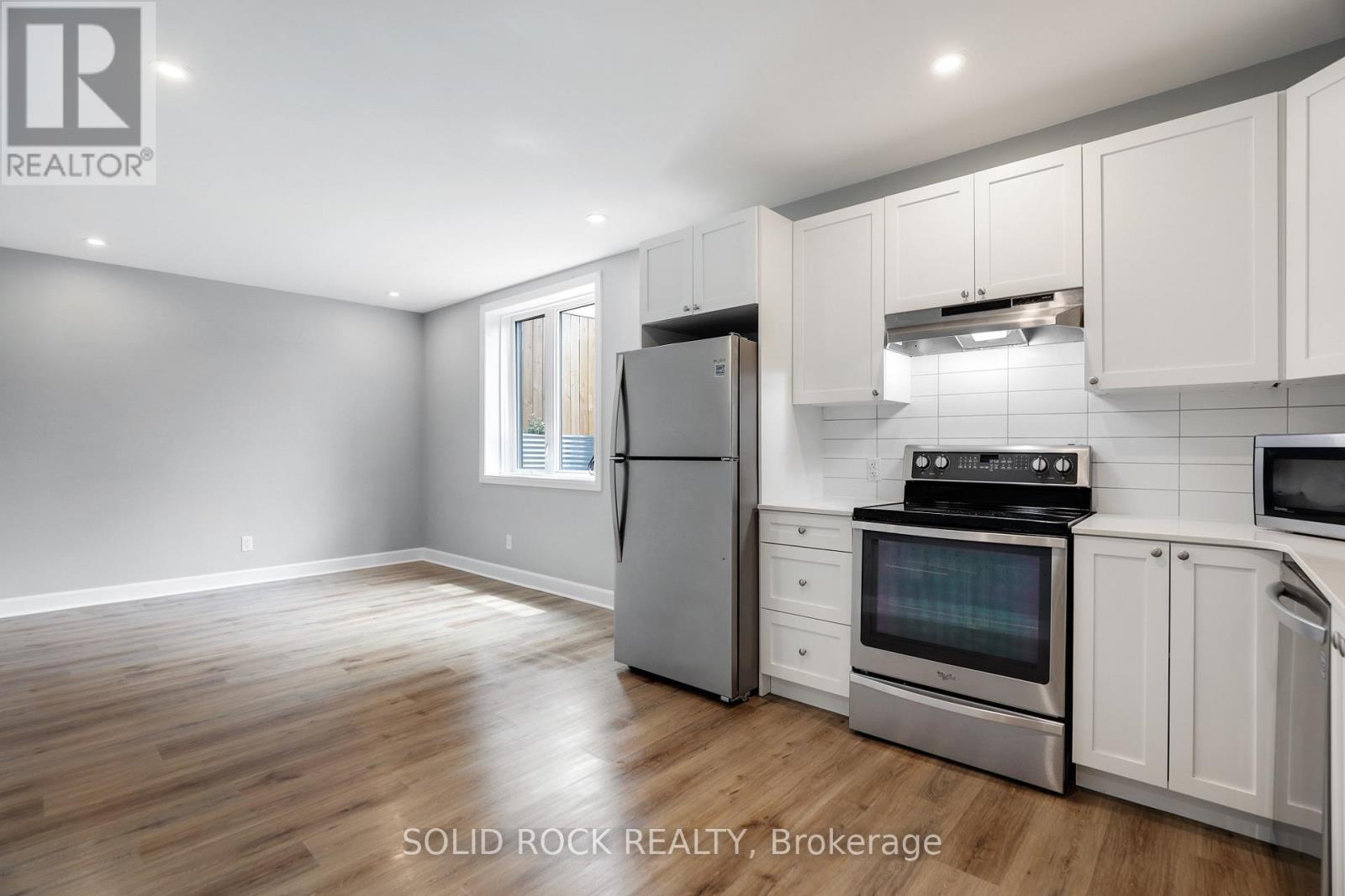 144 Montfort Street, Ottawa, Ontario  K1L 5P6 - Photo 2 - X13015212