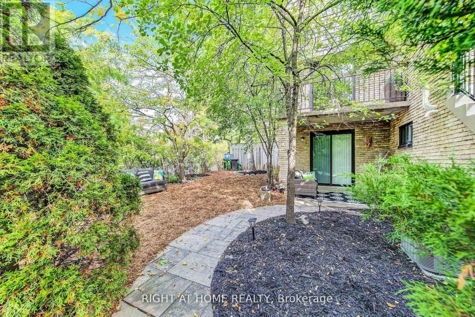 13 - 2 Wooded Carse Way, Toronto, Ontario  M2R 3H7 - Photo 38 - C13015198