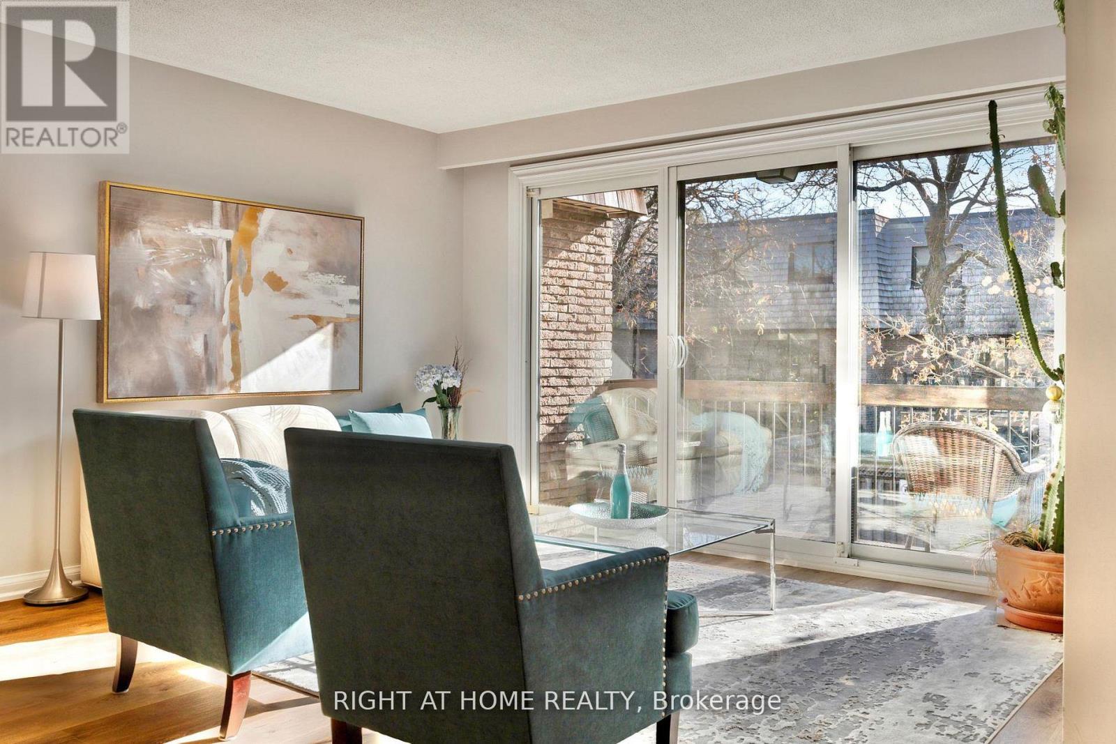 13 - 2 Wooded Carse Way, Toronto, Ontario  M2R 3H7 - Photo 7 - C13015198