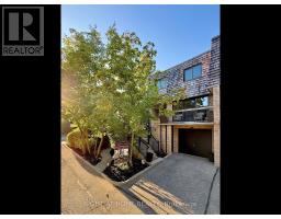 13 - 2 WOODED CARSE WAY, Toronto, Ontario