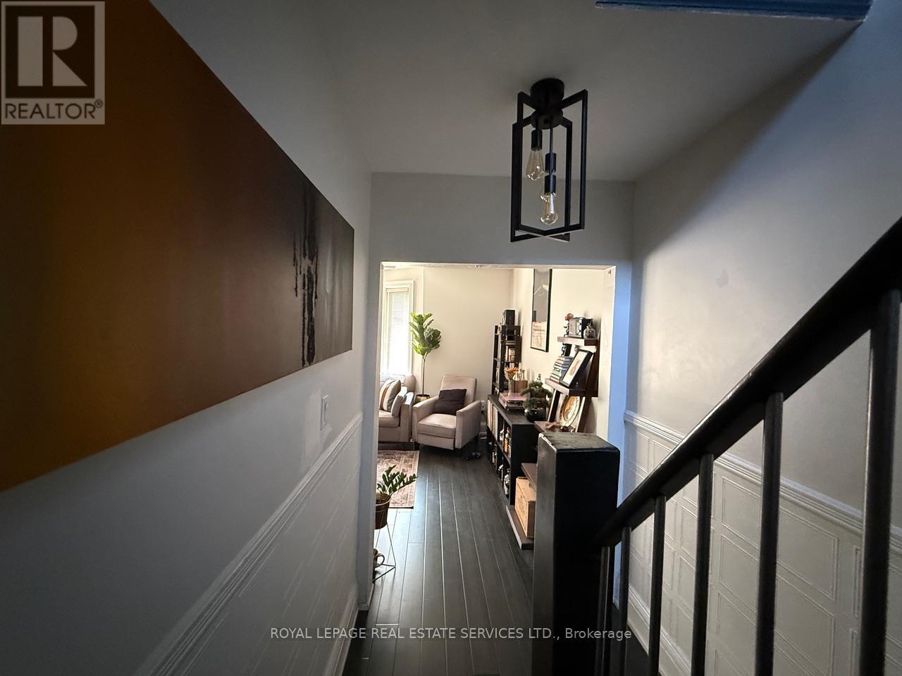 2nd Floor - 263 Grace Street, Toronto, Ontario  M6G 3A7 - Photo 11 - C13015226