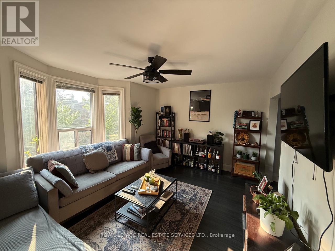 2nd Floor - 263 Grace Street, Toronto, Ontario  M6G 3A7 - Photo 13 - C13015226