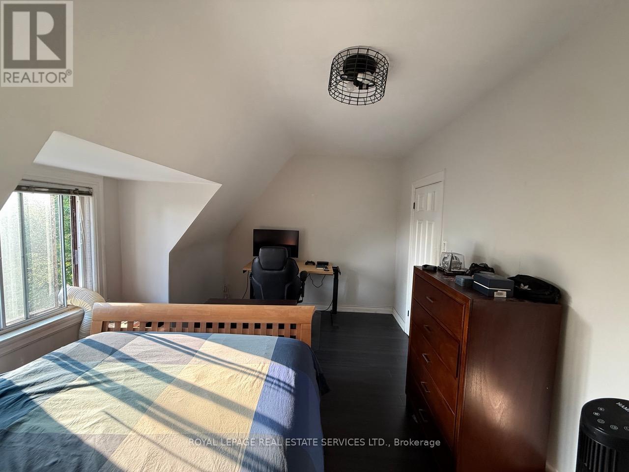 2nd Floor - 263 Grace Street, Toronto, Ontario  M6G 3A7 - Photo 17 - C13015226