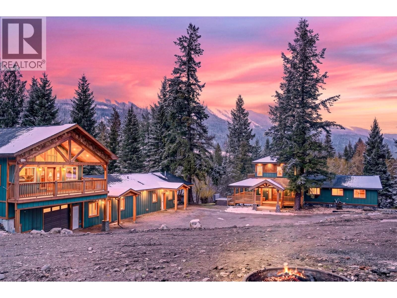 9948 Stephenson Road, Hosmer, British Columbia