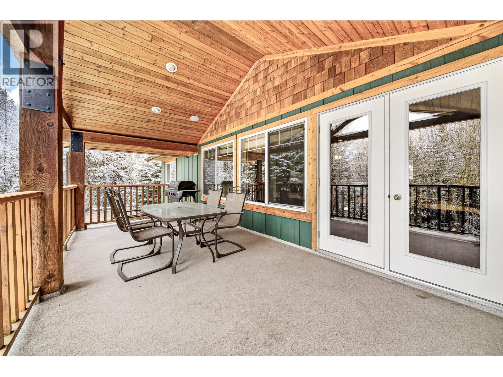 9948 Stephenson Road, Hosmer, British Columbia  V0B 1M5 - Photo 20 - 10383657