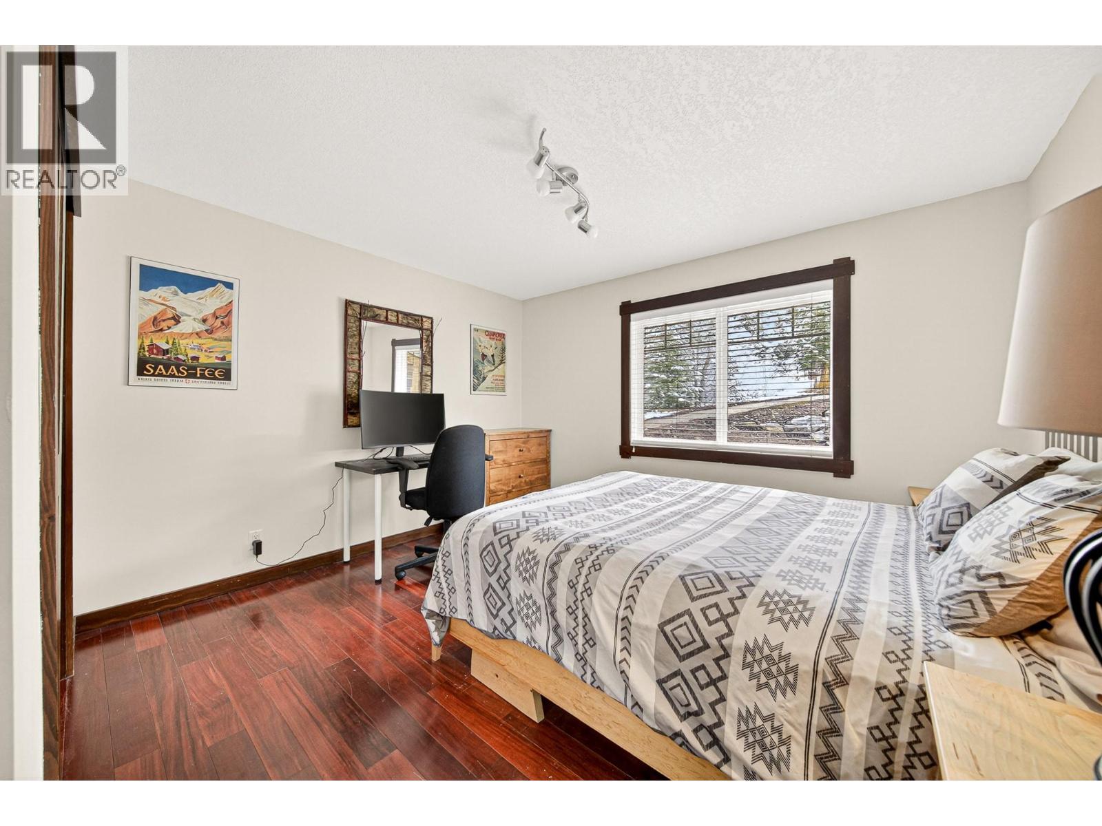 9948 Stephenson Road, Hosmer, British Columbia  V0B 1M5 - Photo 21 - 10383657