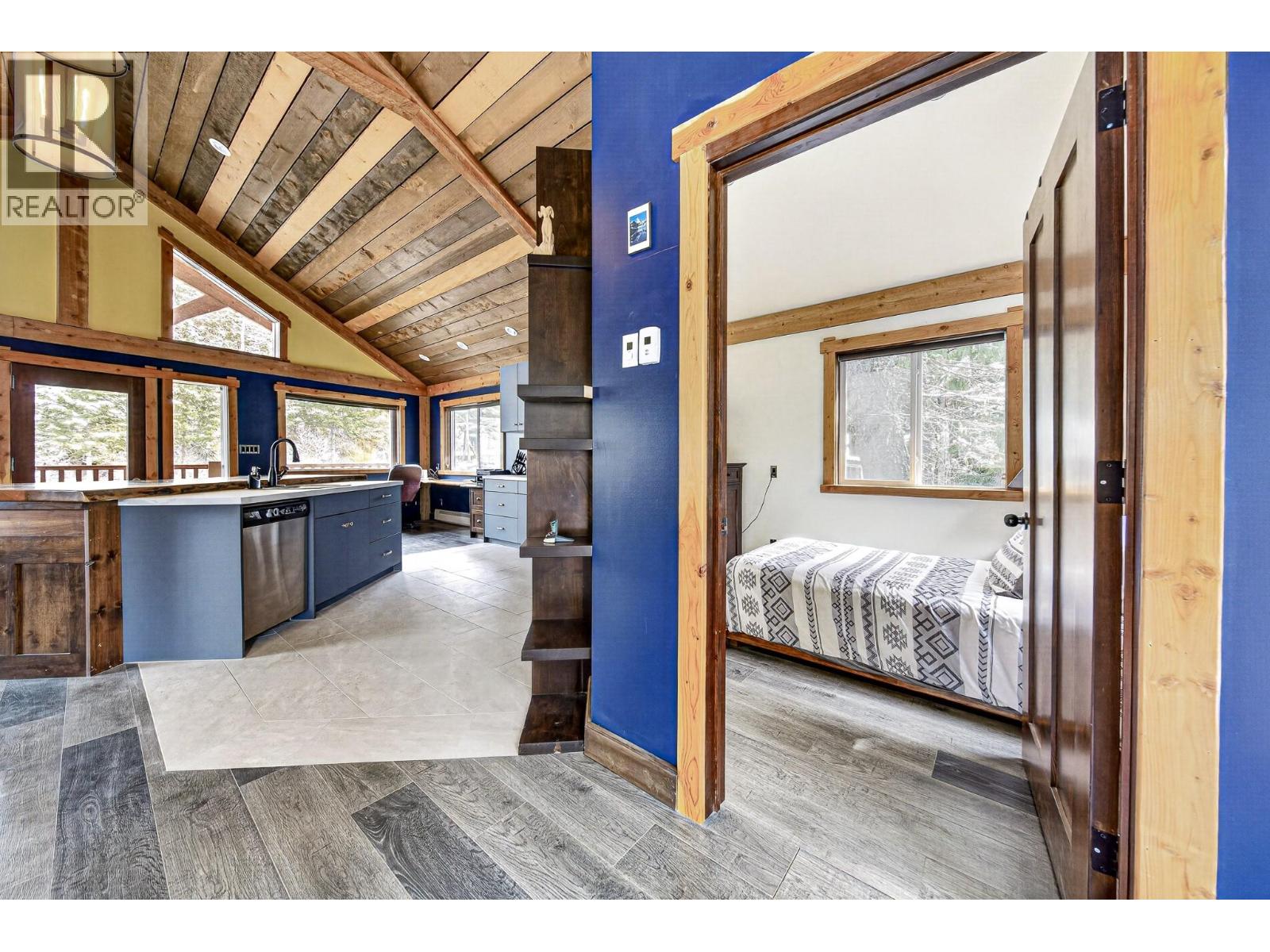 9948 Stephenson Road, Hosmer, British Columbia  V0B 1M5 - Photo 87 - 10383657