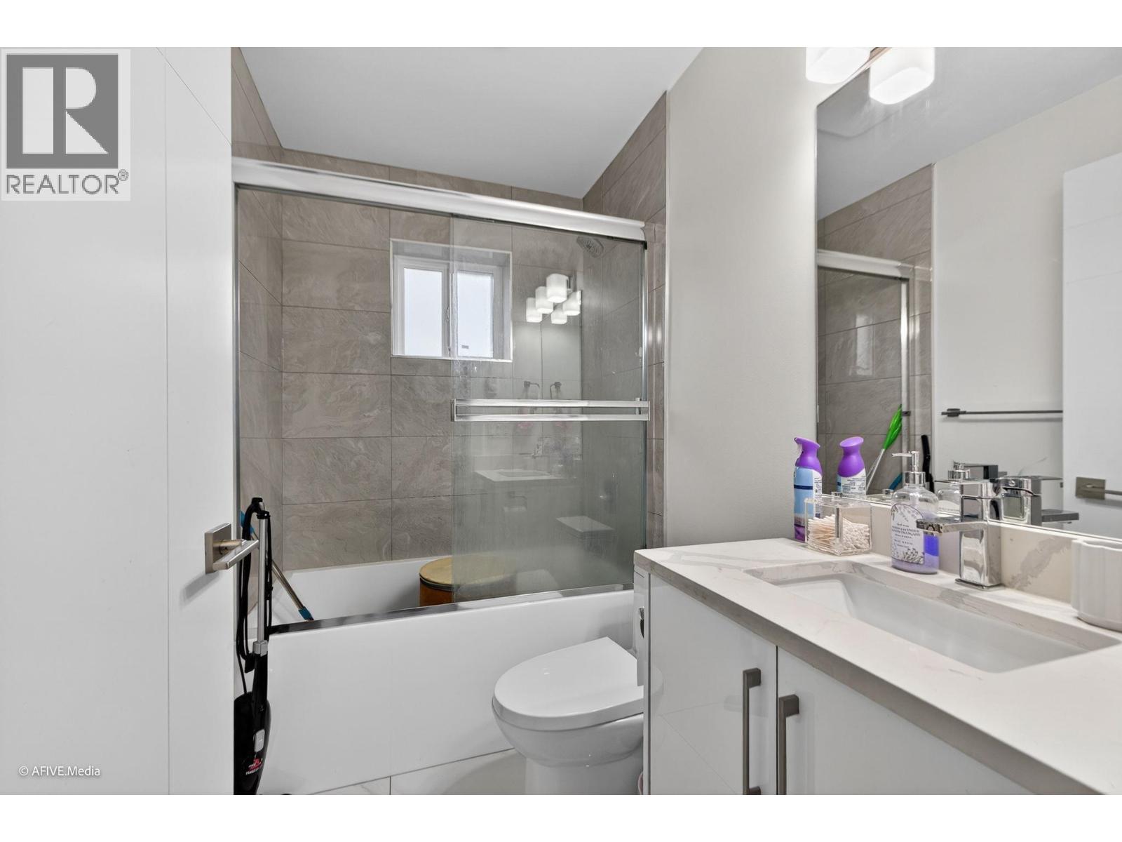 1052 E 50th Avenue, Vancouver, British Columbia  V5X 1B8 - Photo 32 - R3112977