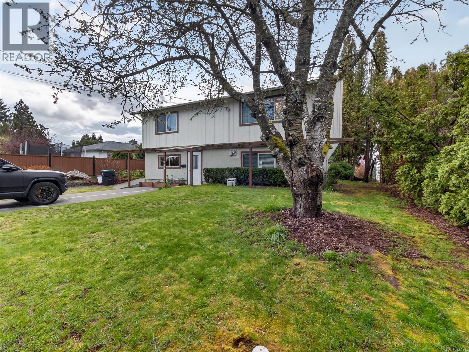 1685 Piercy Ave, Courtenay, British Columbia  V9N 3G1 - Photo 2 - 1027437