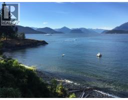 7145 CLIFF ROAD, West Vancouver, British Columbia