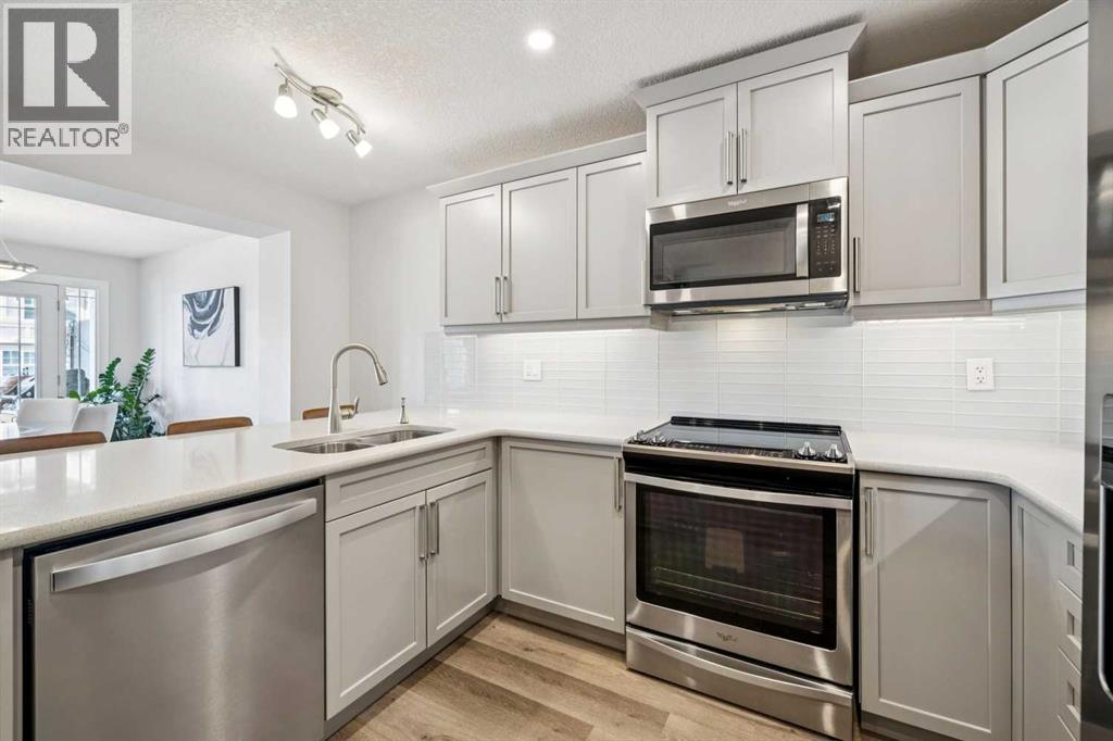 230 Hillcrest Gardens Sw, Airdrie, Alberta  T4B 4J2 - Photo 13 - A2303034