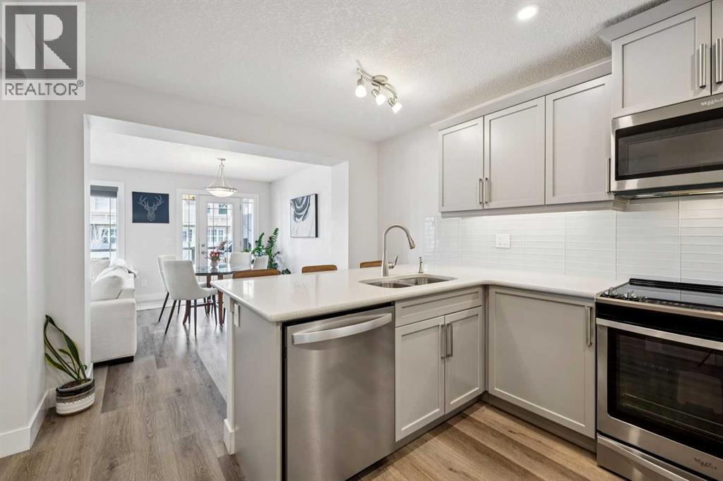 230 Hillcrest Gardens Sw, Airdrie, Alberta  T4B 4J2 - Photo 14 - A2303034