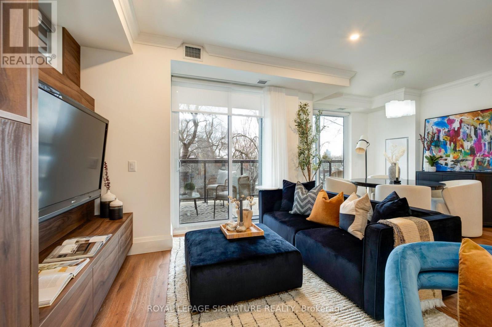 303 - 285 Avenue Road, Toronto, Ontario  M4V 2G8 - Photo 15 - C12981206