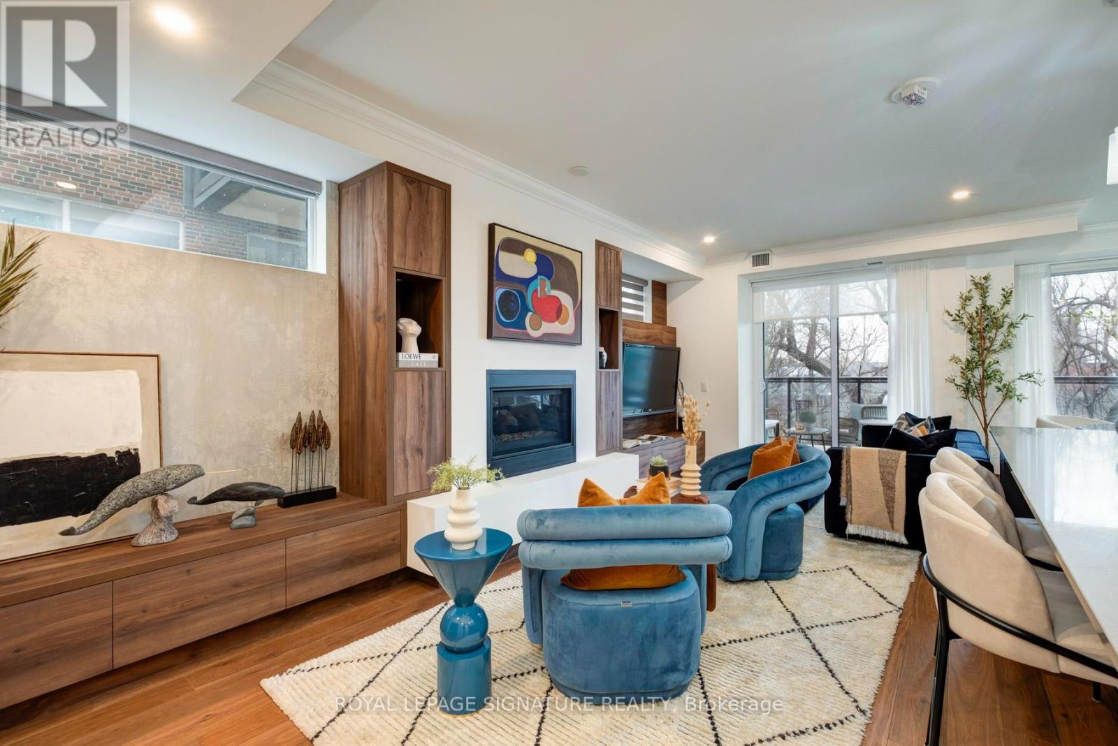 303 - 285 Avenue Road, Toronto, Ontario  M4V 2G8 - Photo 7 - C12981206