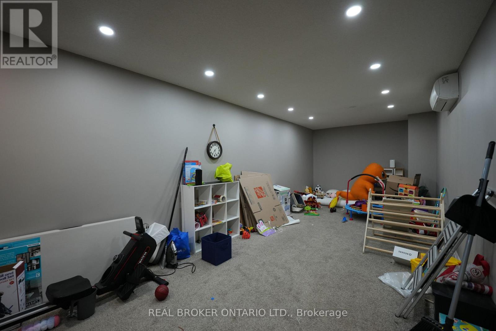 8 Ralgreen Crescent, Kitchener, Ontario  N2M 1T9 - Photo 22 - X12994936