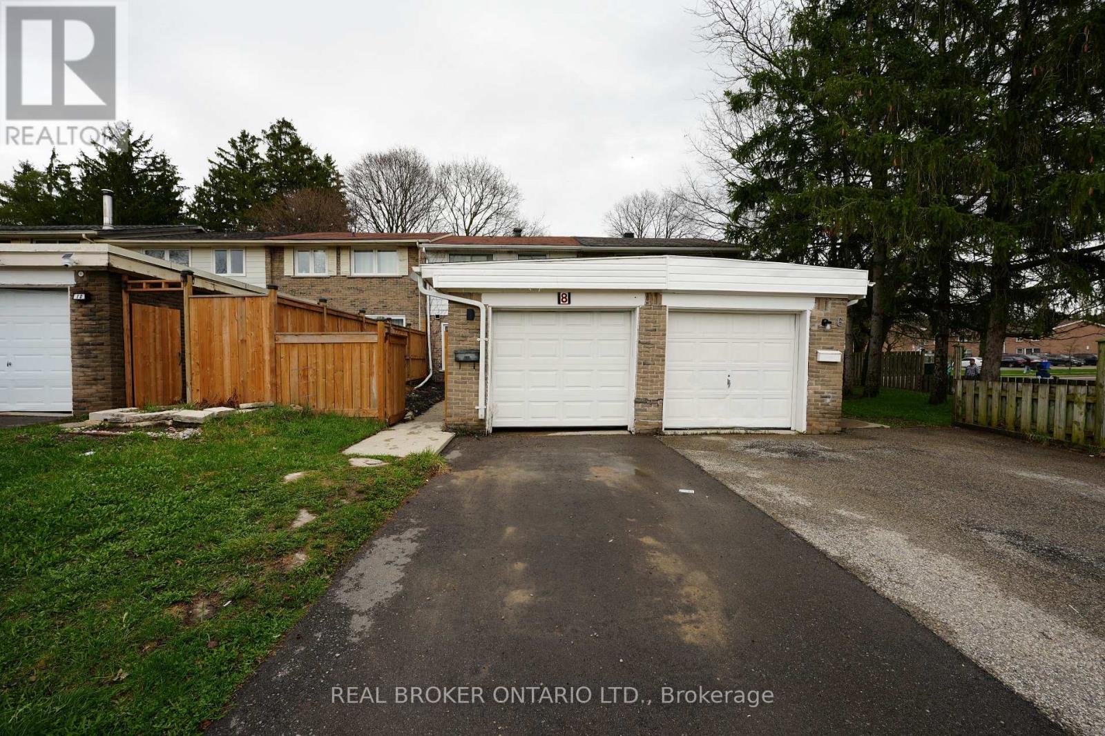 8 RALGREEN CRESCENT, Kitchener, Ontario