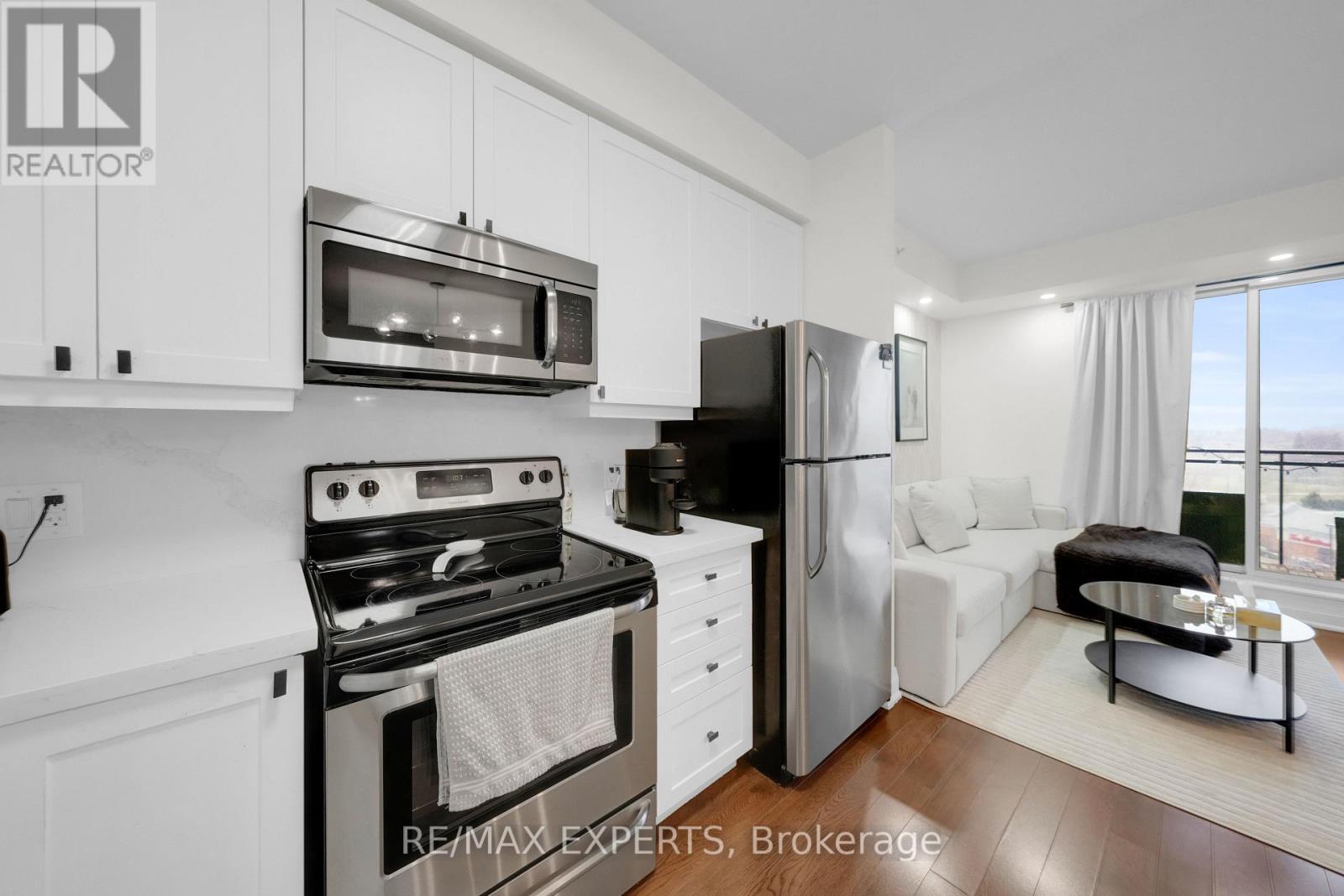 606 - 24 Woodstream Boulevard, Vaughan, Ontario  L4L 8C4 - Photo 6 - N13015196