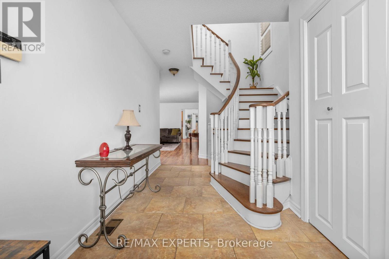 38 Sarno Street, Vaughan, Ontario  L4H 1X6 - Photo 7 - N13015208