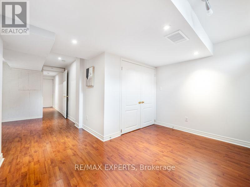 97 Pinedale Gate, Vaughan, Ontario  L4L 8X3 - Photo 22 - N13015216