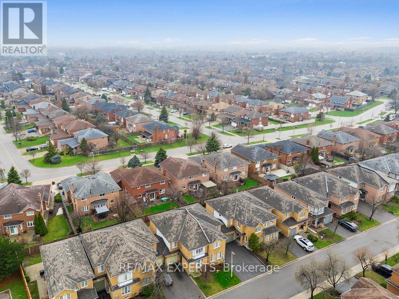 97 Pinedale Gate, Vaughan, Ontario  L4L 8X3 - Photo 29 - N13015216