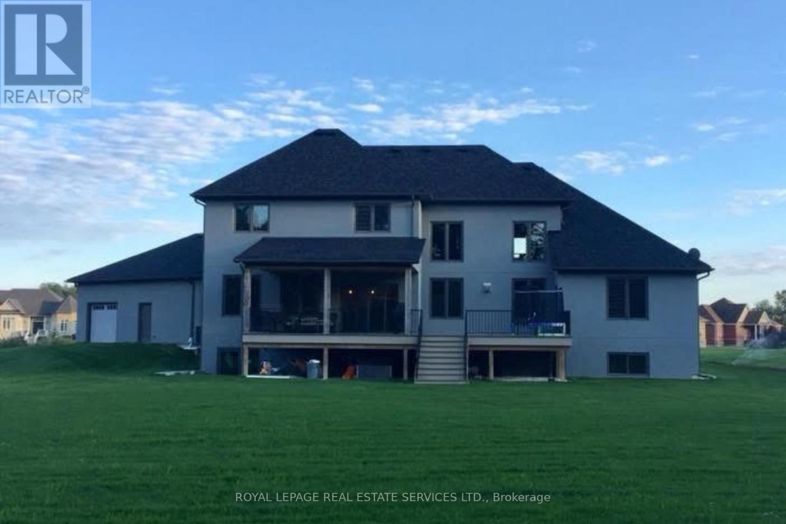 18 Walnut Drive, Wasaga Beach, Ontario  L9Z 0A9 - Photo 3 - S13015204