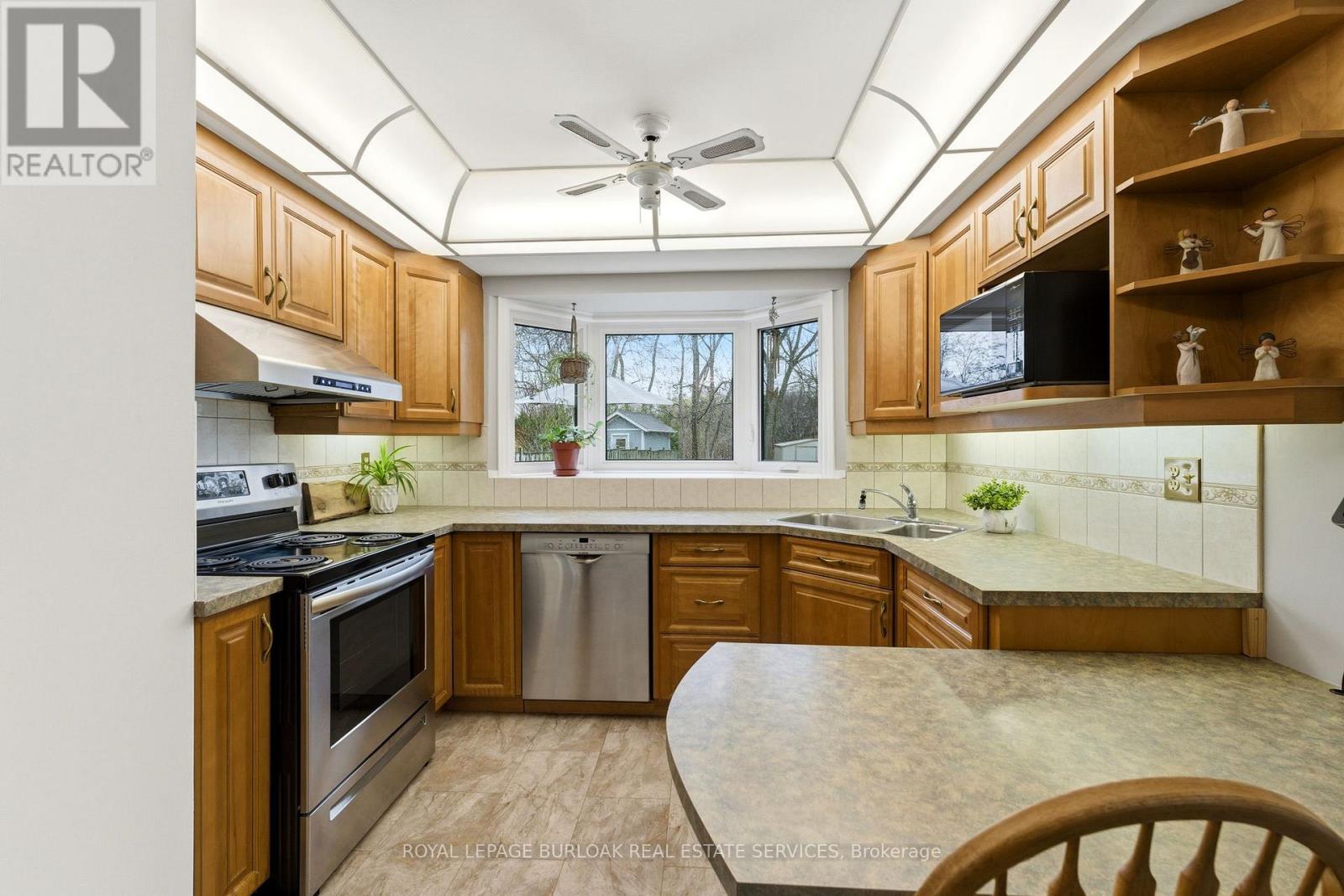 222 Riverview Street, Oakville, Ontario  L6L 5W3 - Photo 17 - W13015200