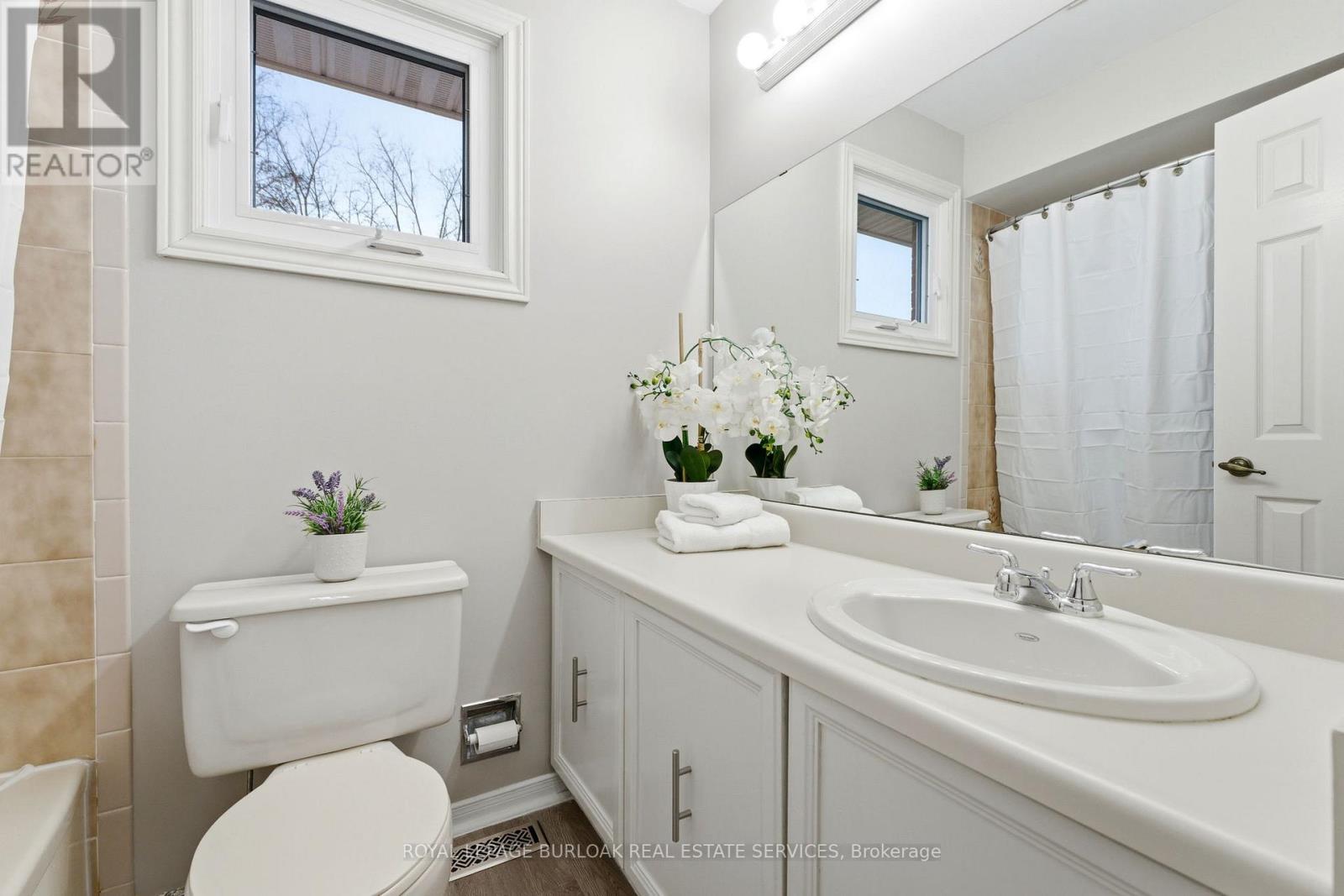 222 Riverview Street, Oakville, Ontario  L6L 5W3 - Photo 29 - W13015200