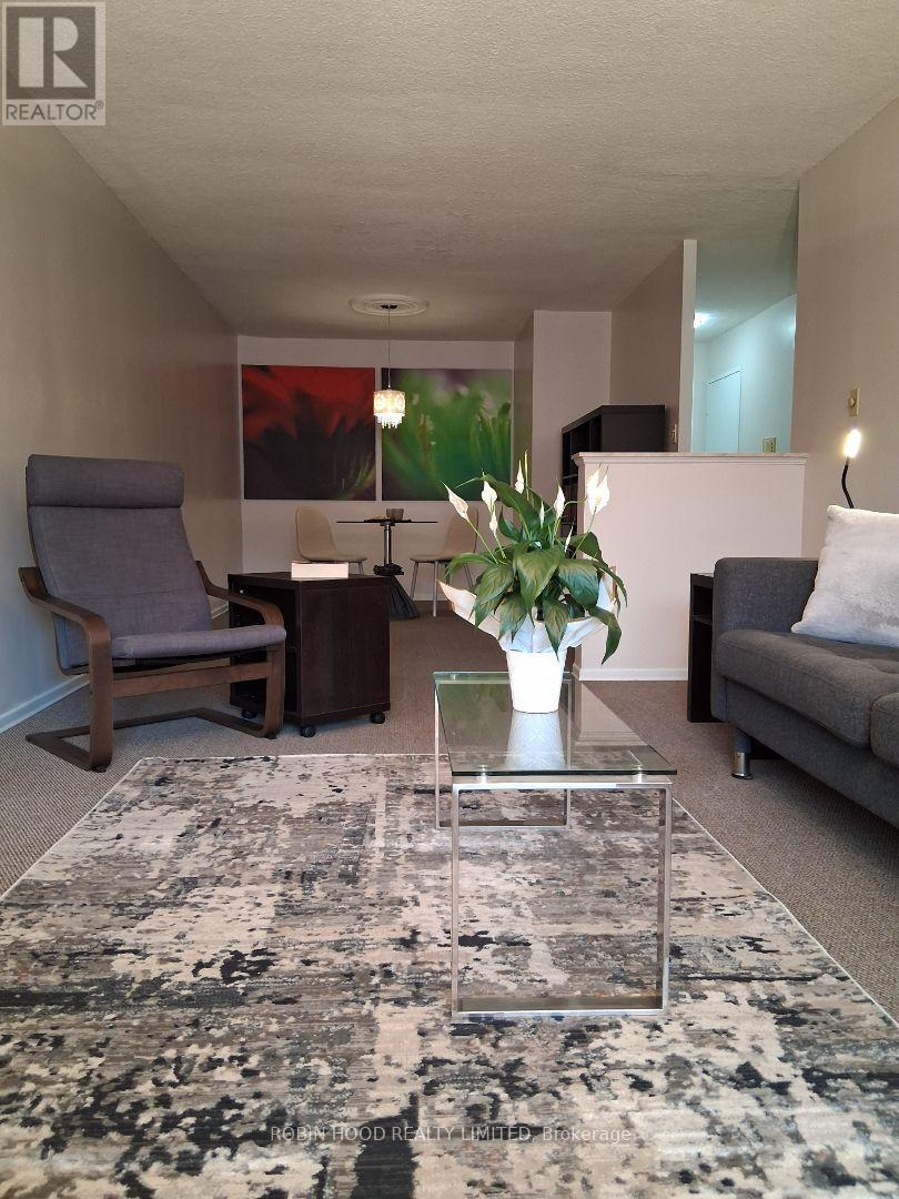 605 - 975 WARWICK COURT, Burlington, Ontario