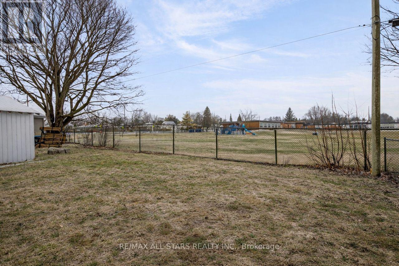 480 Harden Crescent, Cobourg, Ontario  K9A 1Z9 - Photo 3 - X12908136