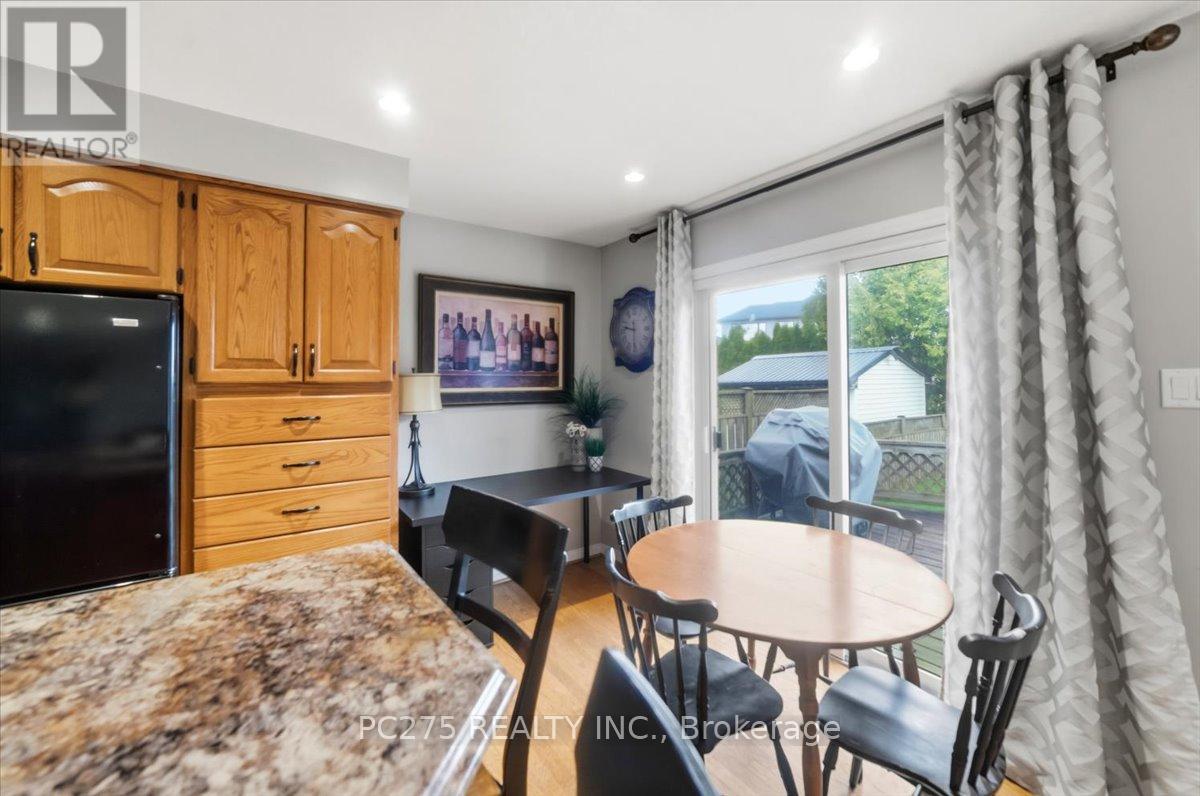 105 Gibson Crescent, Lucan Biddulph, Ontario  N0M 2J0 - Photo 6 - X13014704