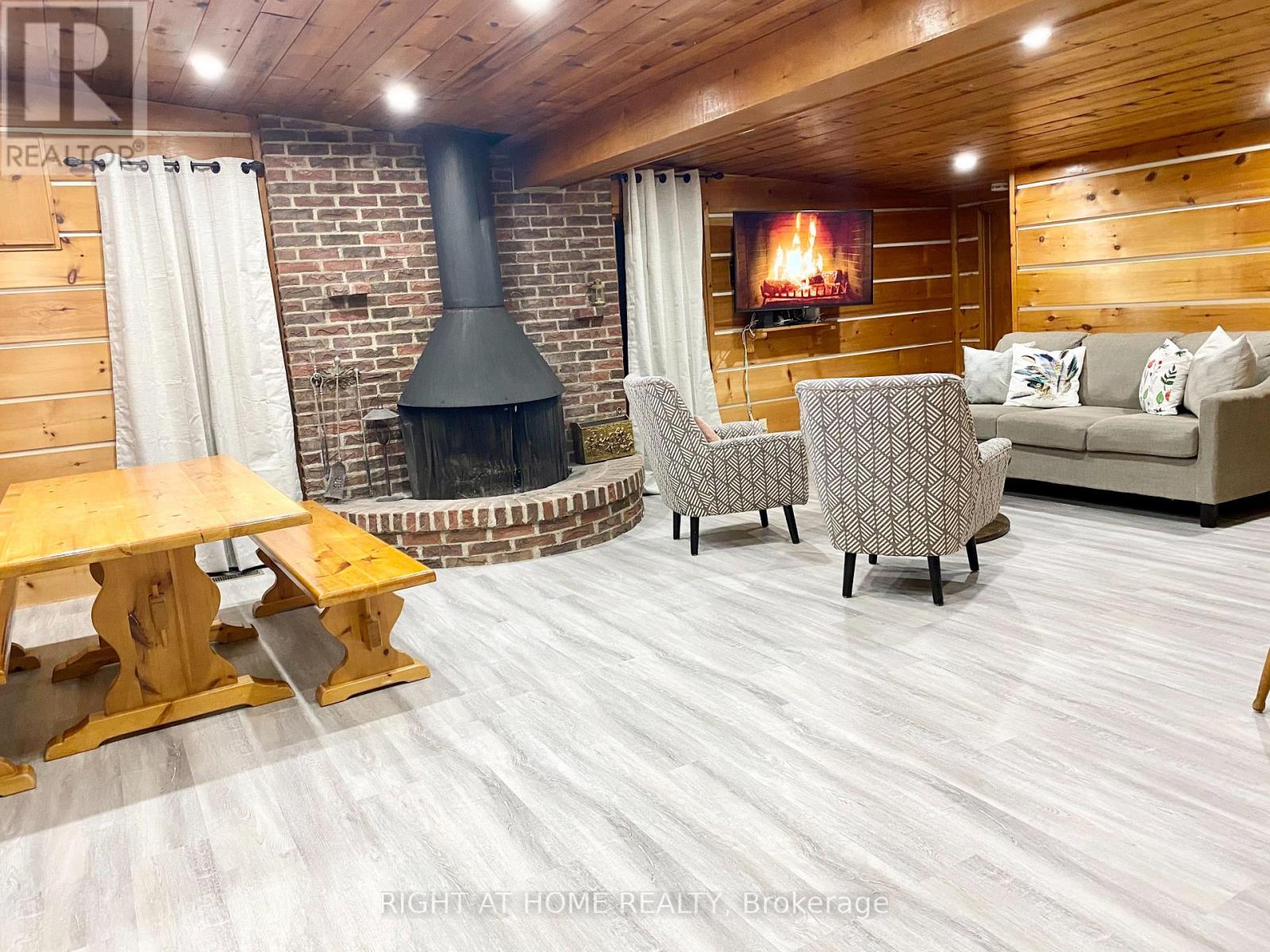 108 SETTLERS WAY, Blue Mountains, Ontario