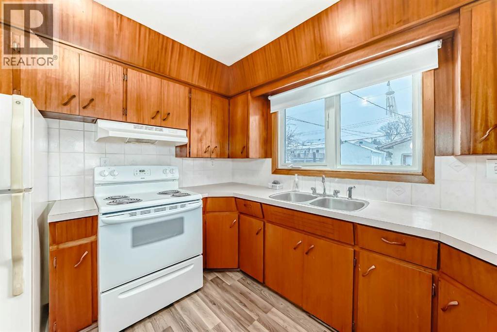 3905 43 Street, Ponoka, Alberta  T4J 1B2 - Photo 7 - A2292707