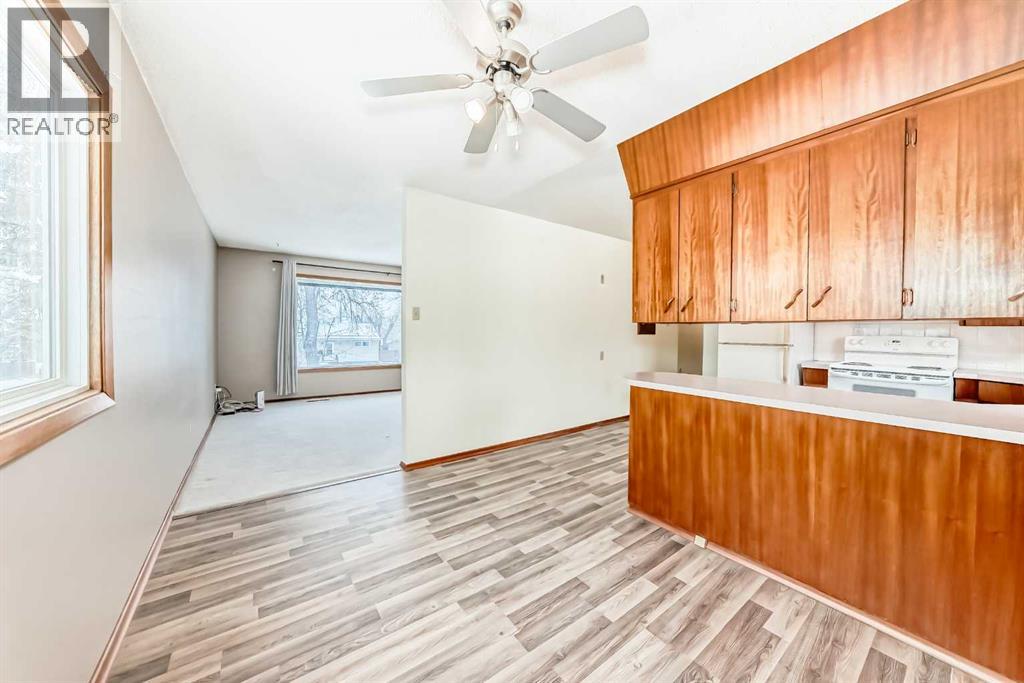 3905 43 Street, Ponoka, Alberta  T4J 1B2 - Photo 10 - A2292707