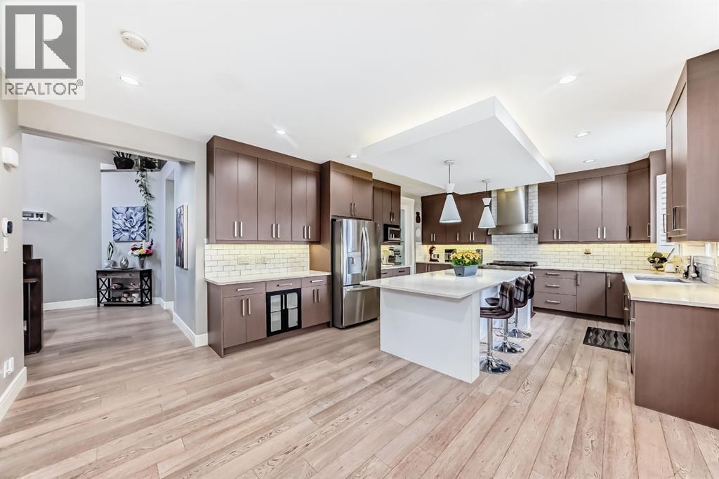 193 Kinniburgh Circle, Chestermere, Alberta  T1X 0P8 - Photo 6 - A2300713