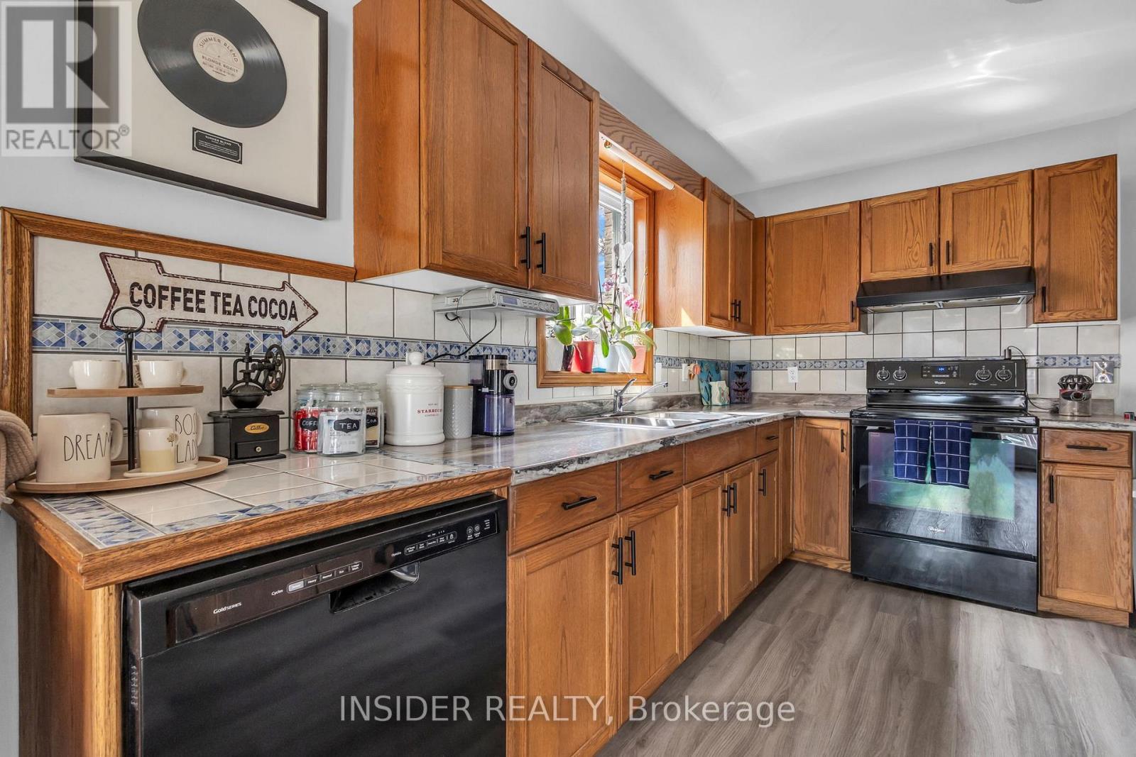 285 Railway Avenue, Stratford, Ontario  N5A 2J3 - Photo 41 - X12968258