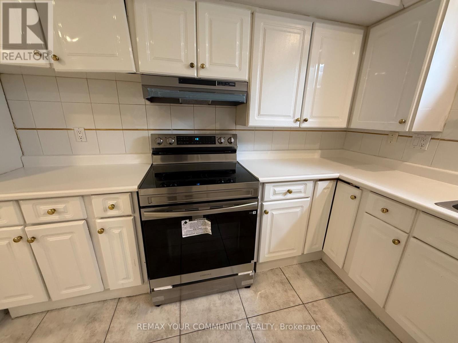 103 Wigwoss Drive, Vaughan, Ontario  L4L 2P9 - Photo 4 - N13014630