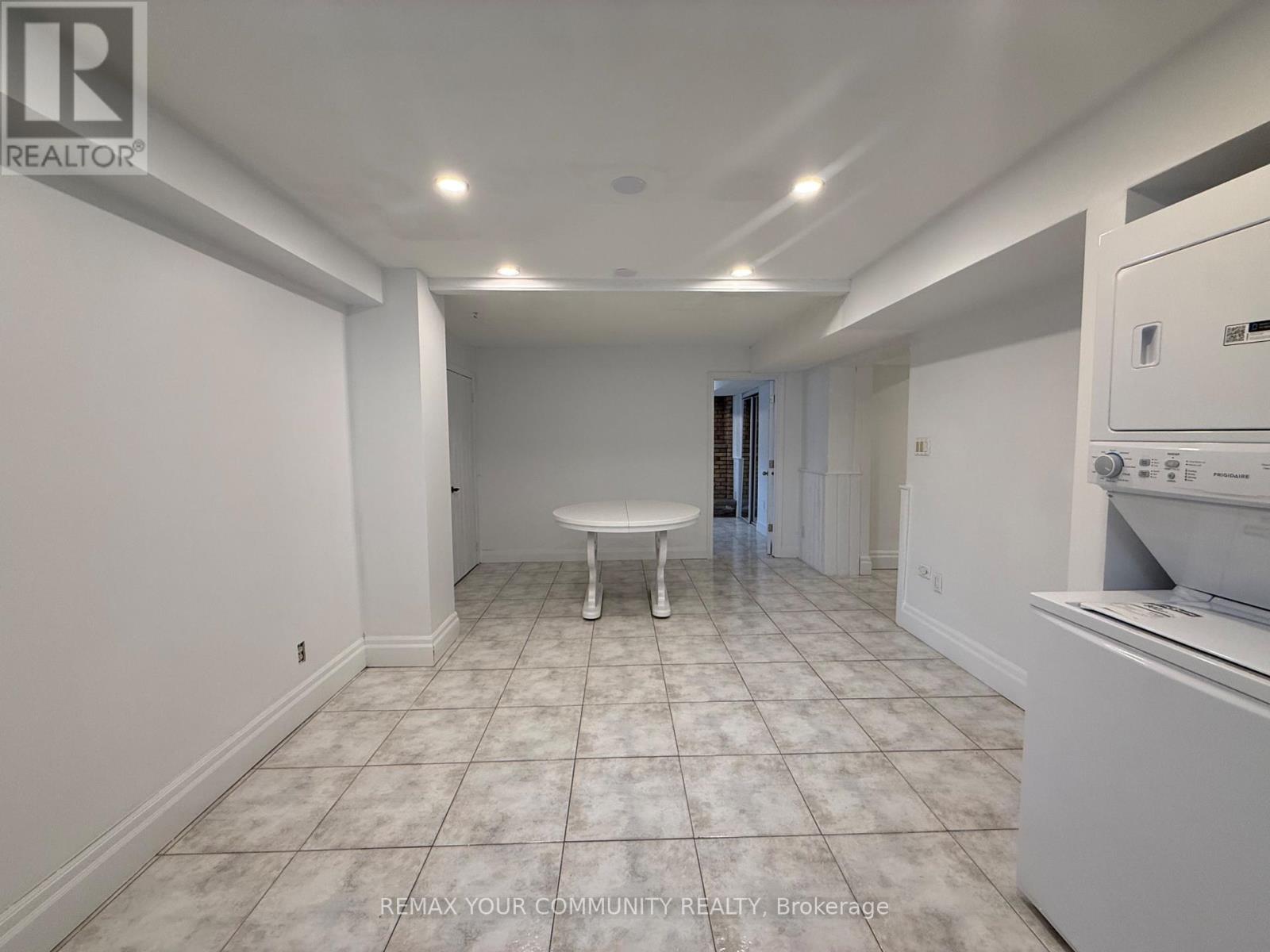 103 Wigwoss Drive, Vaughan, Ontario  L4L 2P9 - Photo 6 - N13014630