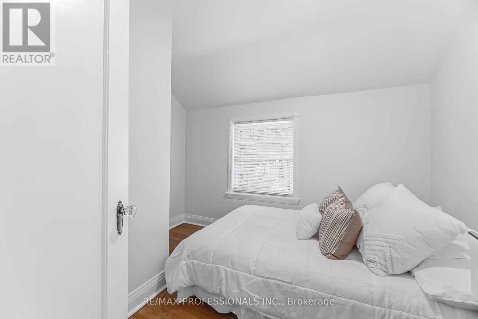 15 Twenty-Seventh Street, Toronto, Ontario  M8W 2X2 - Photo 26 - W12962196