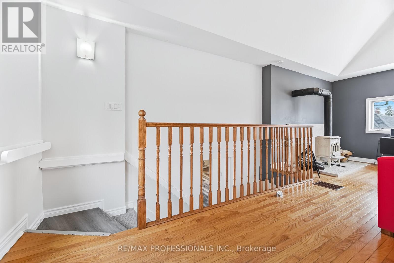 15 Twenty-Seventh Street, Toronto, Ontario  M8W 2X2 - Photo 17 - W12962196