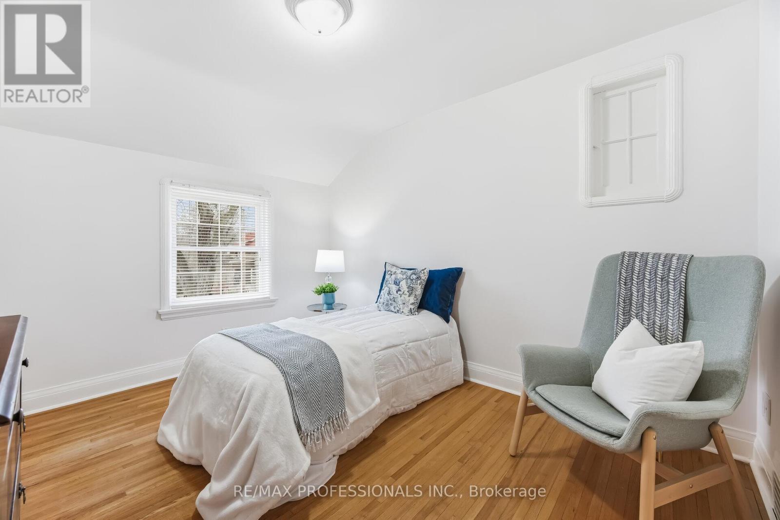 15 Twenty-Seventh Street, Toronto, Ontario  M8W 2X2 - Photo 24 - W12962196