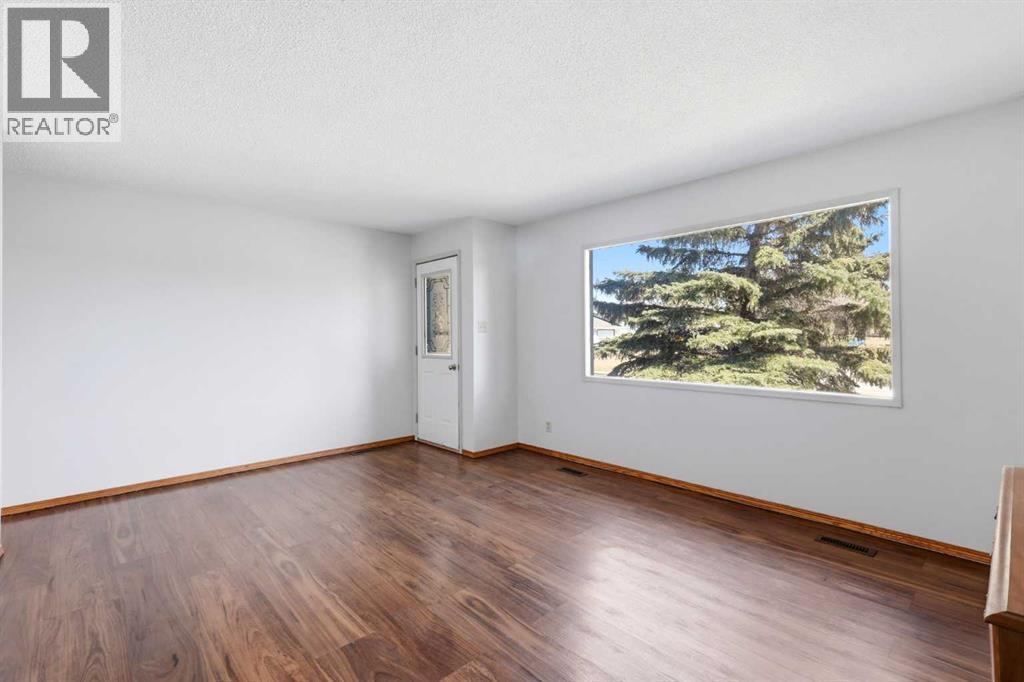 4314 54 Avenue, Olds, Alberta  T4H 1B6 - Photo 4 - A2285037