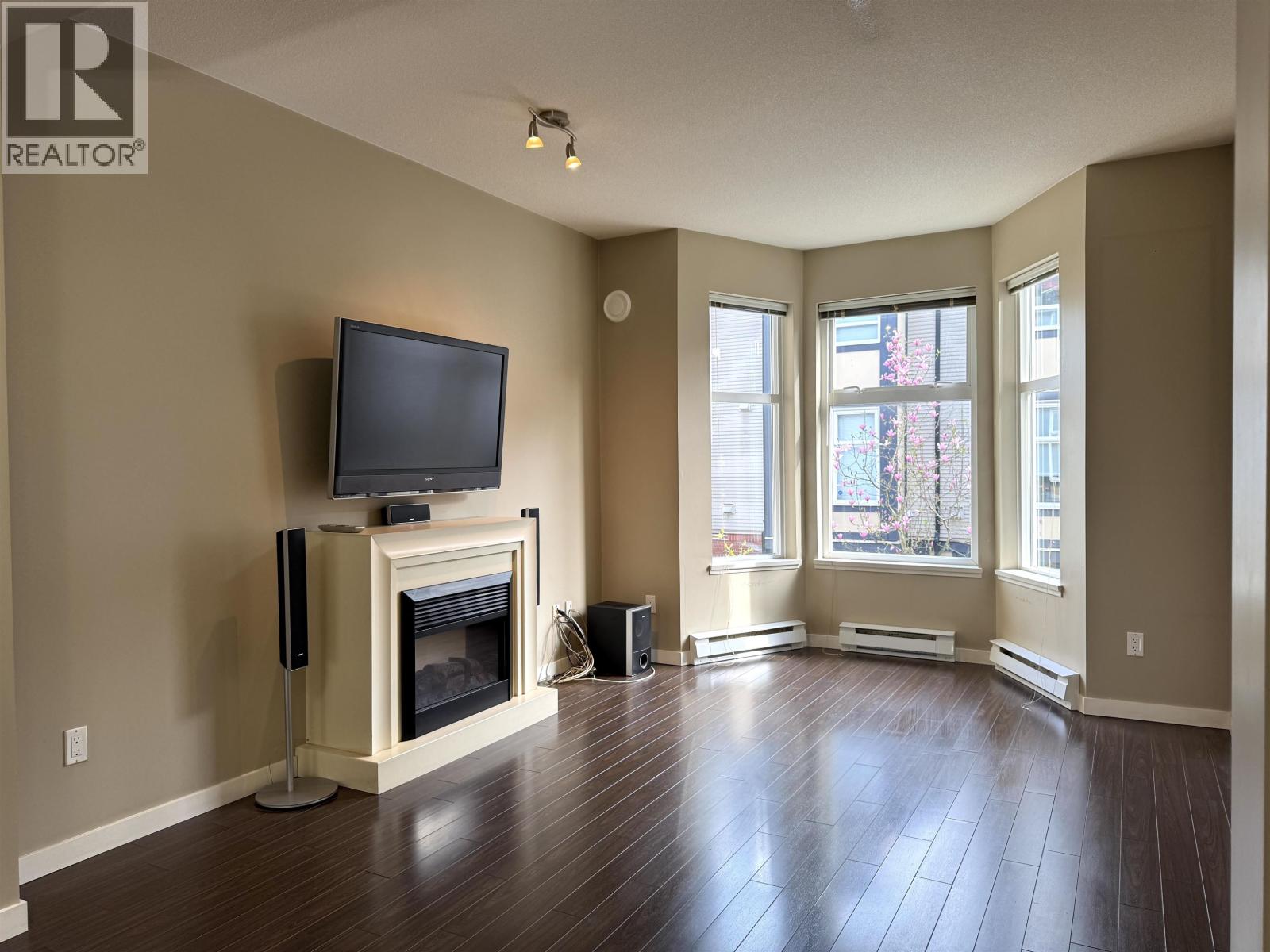 21 6099 Alder Street, Richmond, British Columbia  V6Y 0A8 - Photo 2 - R3112405