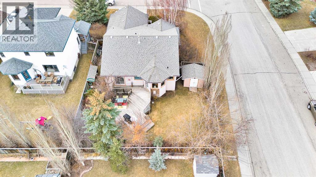 27 Bow Way, Cochrane, Alberta  T4C 1N1 - Photo 6 - A2302001