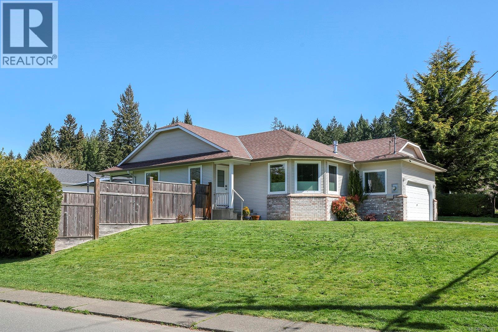 1622 Guthrie Rd, Comox, British Columbia