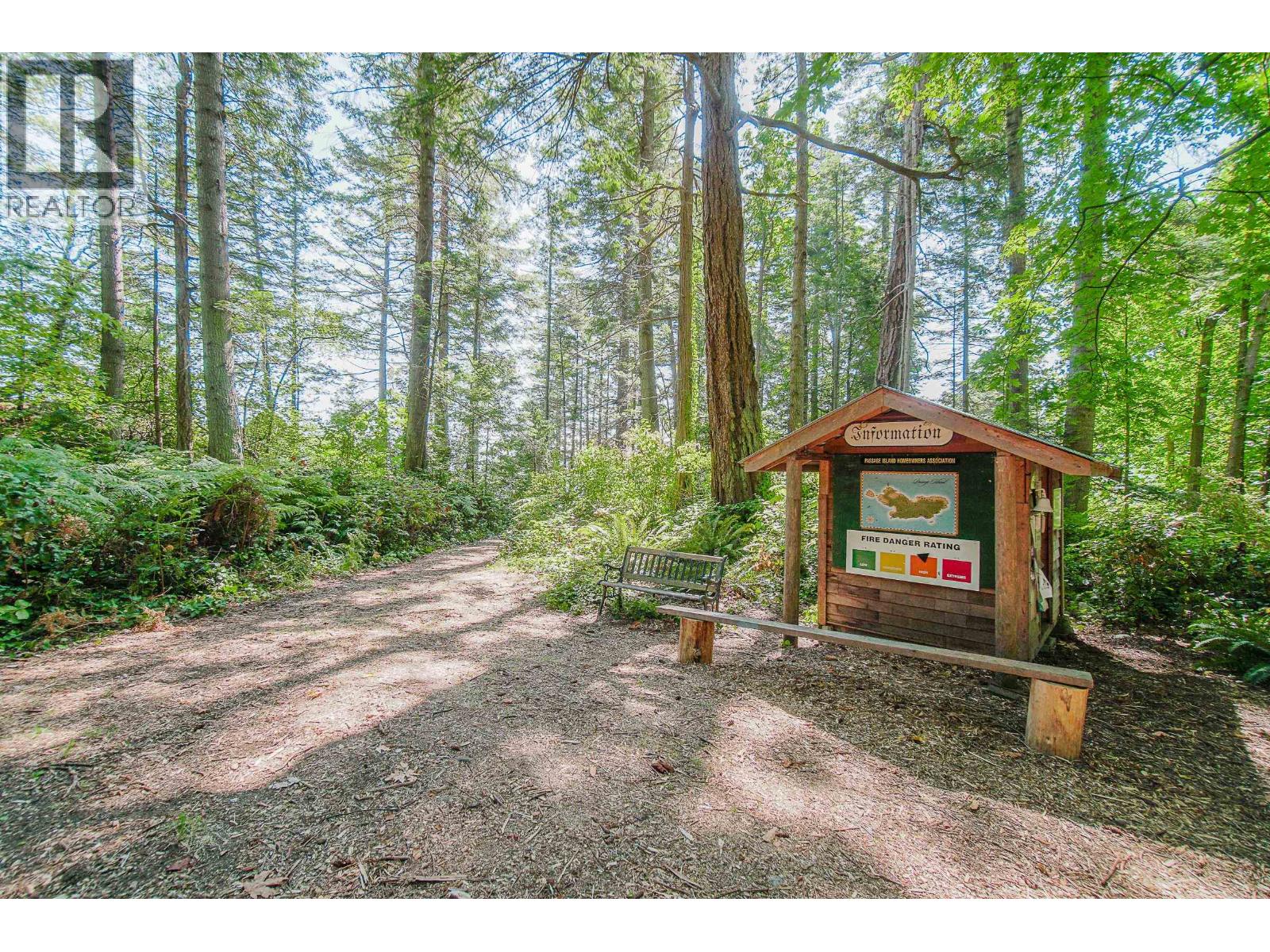 55 Passage Island, West Vancouver, British Columbia  V7W 1V7 - Photo 23 - R3113037