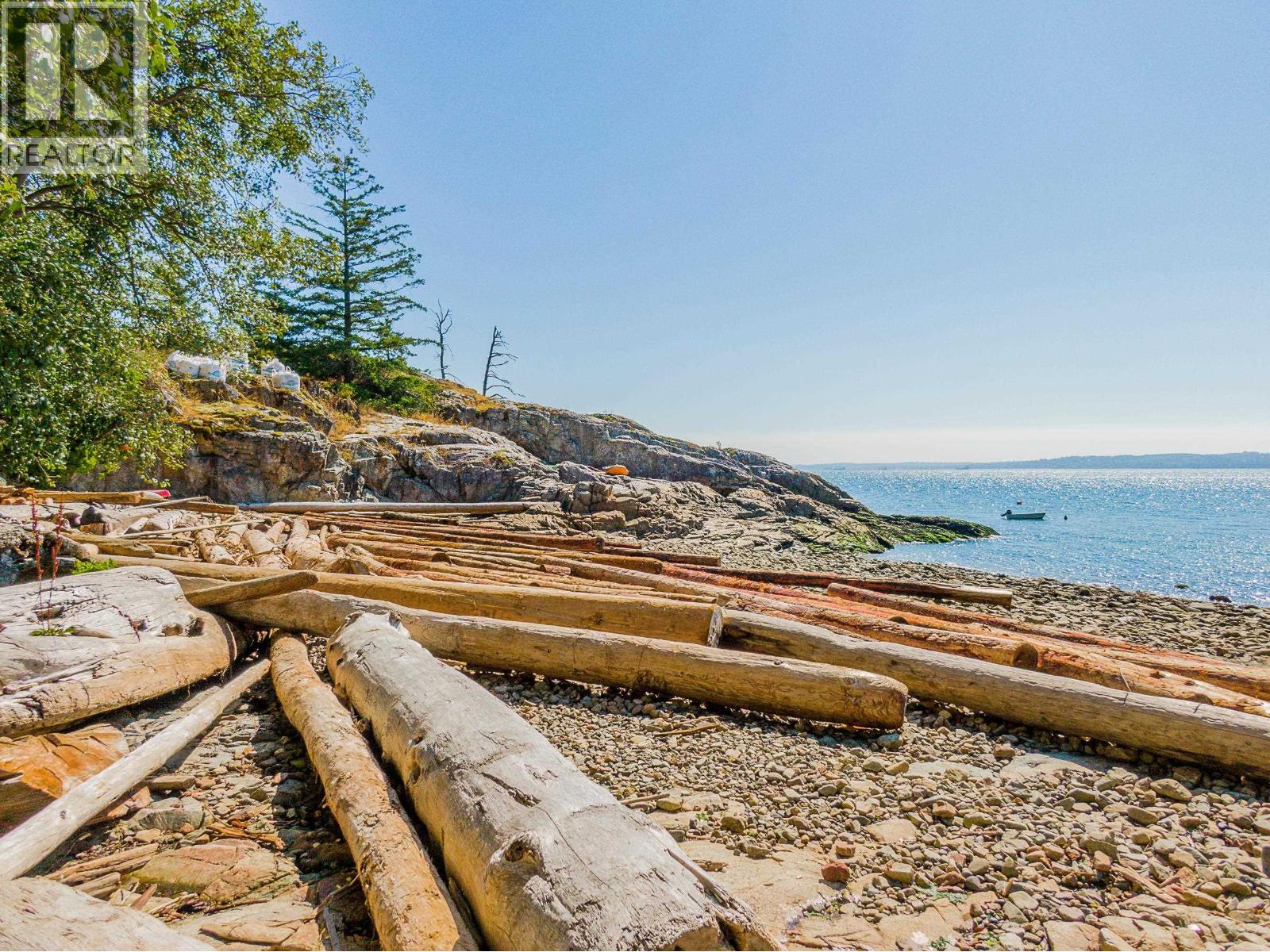 55 Passage Island, West Vancouver, British Columbia  V7W 1V7 - Photo 28 - R3113037