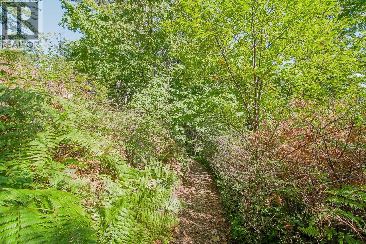 55 Passage Island, West Vancouver, British Columbia  V7W 1V7 - Photo 9 - R3113037